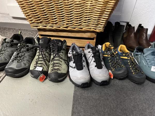 Wander/ Trekkingschuhe